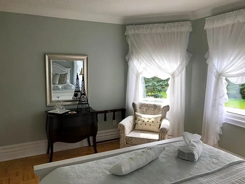 Molly's Retreat B and B