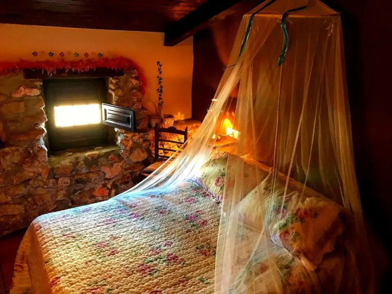 Room in Lodge - Romantic getaway to Cuenca at La Quinta de Malu