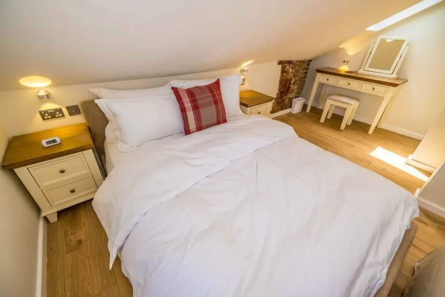 Sea View Holiday Flat - Covehurst Bay