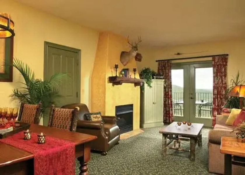 Bluegreen Vacations Lodge at Big Cedar