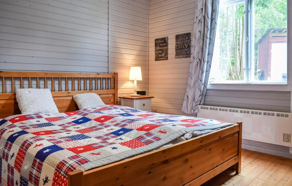 Stunning Home in Asarum With 3 Bedrooms and Wifi