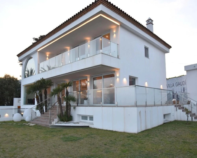 Gaudí Vilanova House