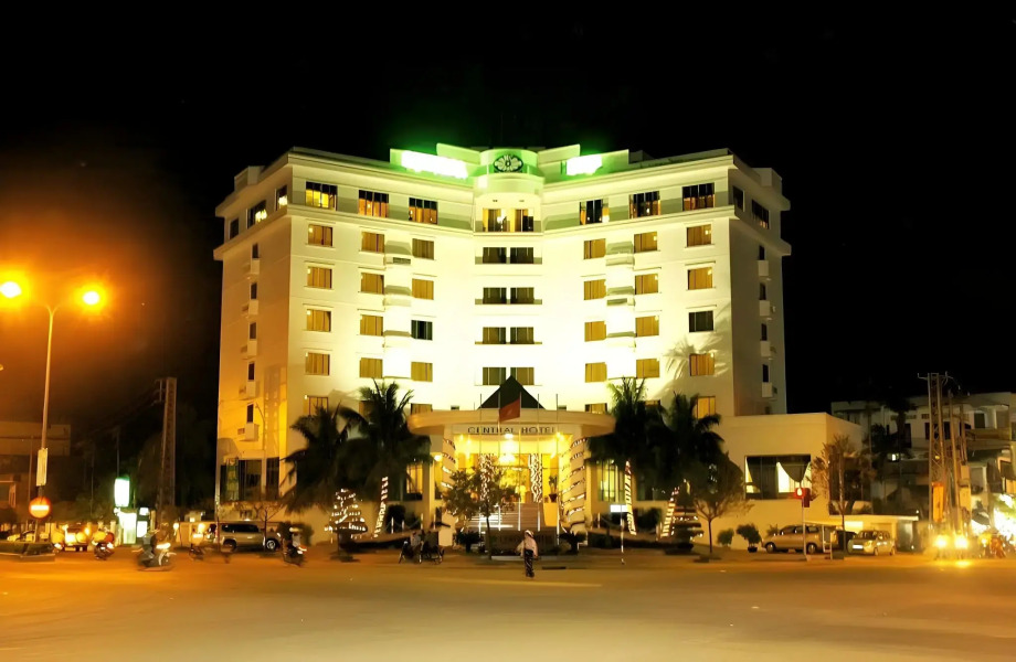 Central Hotel