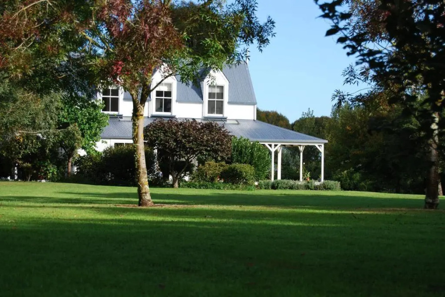 Woodlands Park B & B