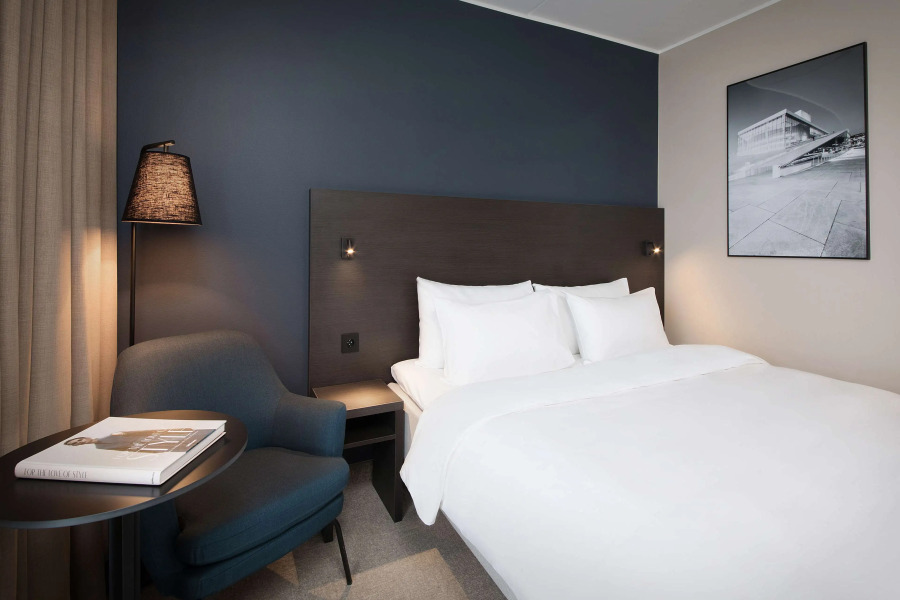 Park Inn by Radisson Oslo Airport Hotel West