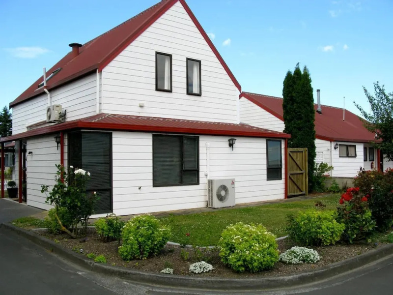 Gloucester House Motel