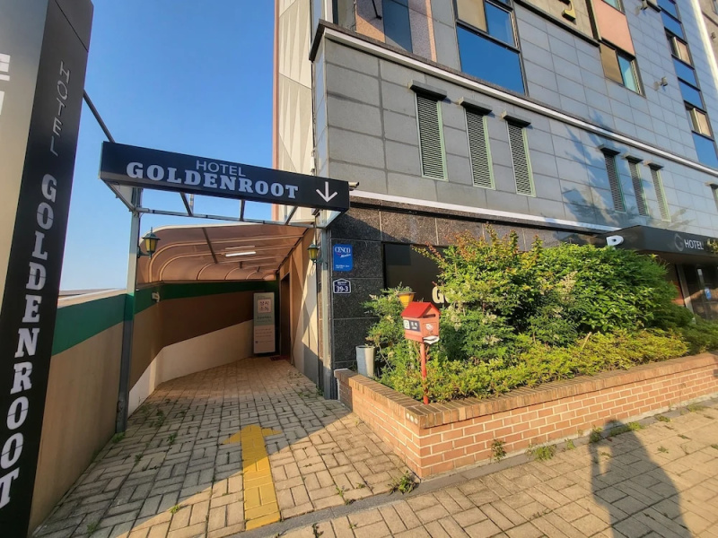 GoldenRoot Hotel in Gimhae