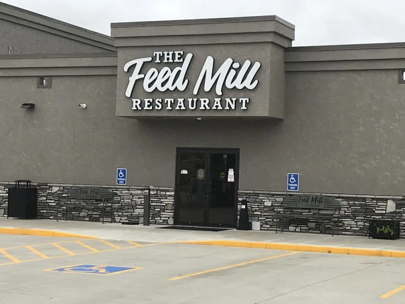 Blue Grass Inn & Suites