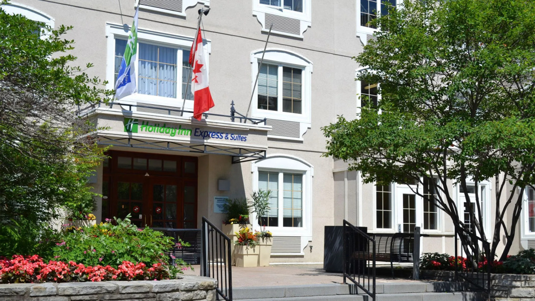 Holiday Inn Express and Suites Tremblant by IHG