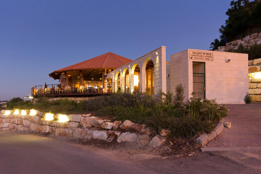 Shoresh Green Hills Family Suites Hotel
