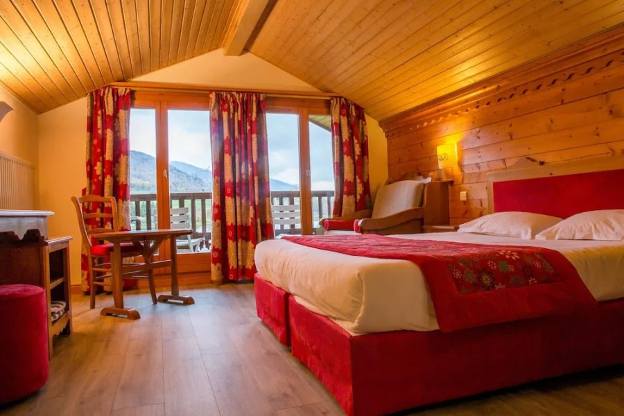 Lancolie "Chalet Du Lac"
