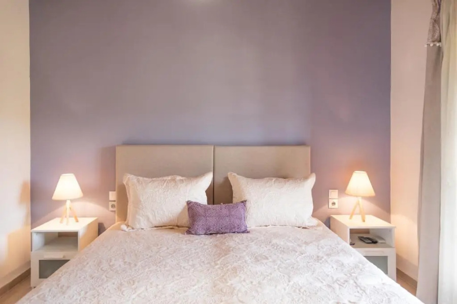 Nikos & Vivi Studios