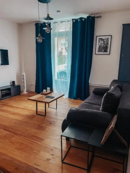 Superbe Appartement Avec Cours