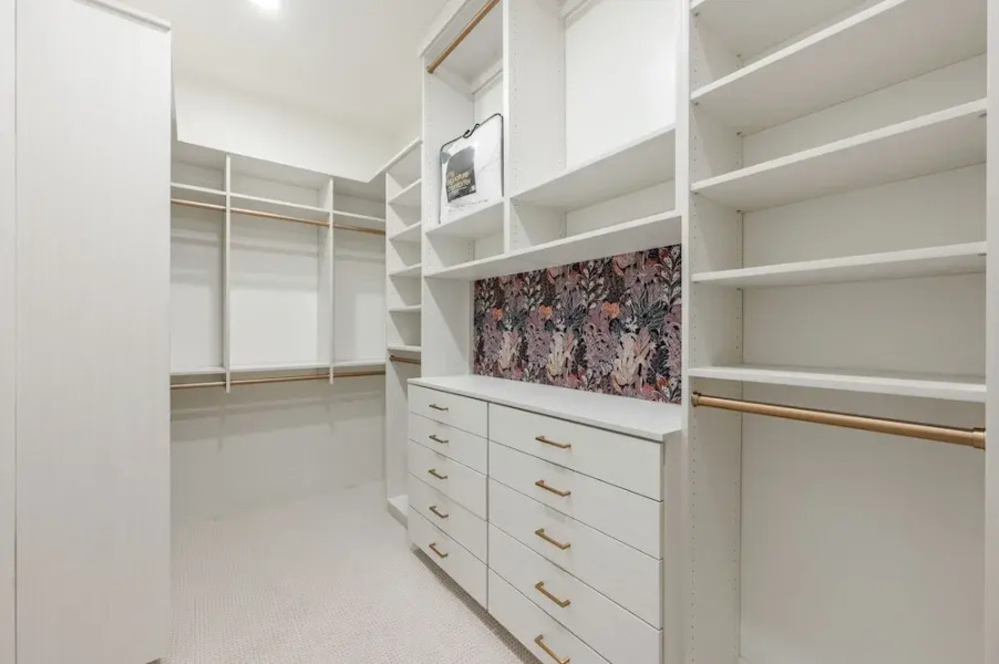 Amanti Lago by Luxury Mountain