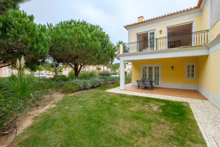 D. Sebastião Townhouse