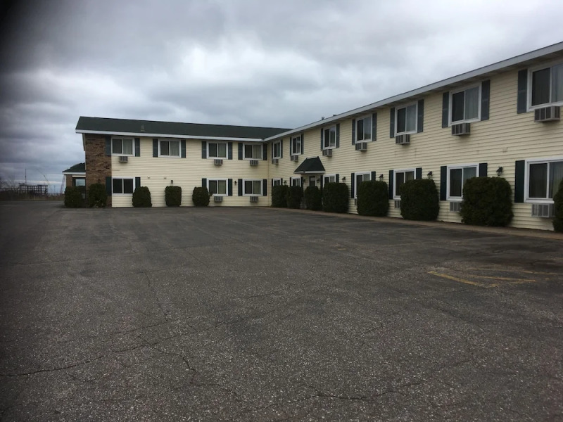 Value Host Motor Inn