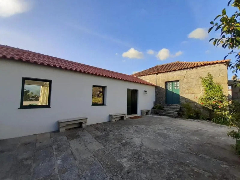 Casa do Casal em Resende com Vista Para o Rio Douro