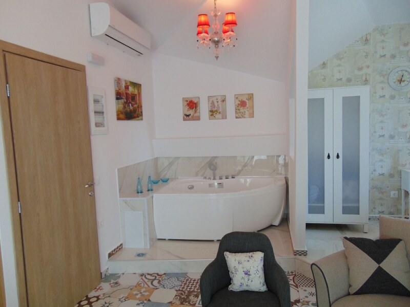 More Crete Anissaras