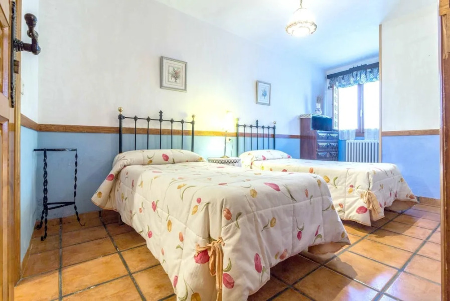 House With 4 Bedrooms in Noguericas, With Shared Pool, Furnished Terrace and Wifi