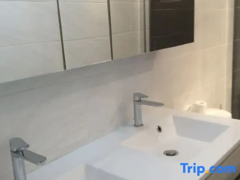 Rooms near Paris (20mn to Paris)