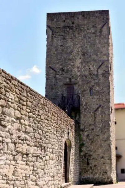 La Torre Medievale Lungarno