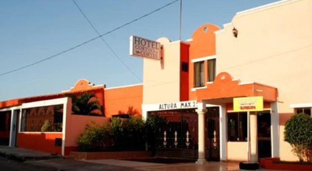 Hotel Cortijo de Cortes
