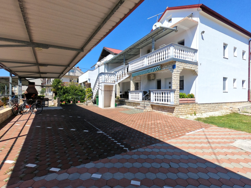 Apartment Ana - 120 m from the beach A1 Sukosan, Zadar riviera