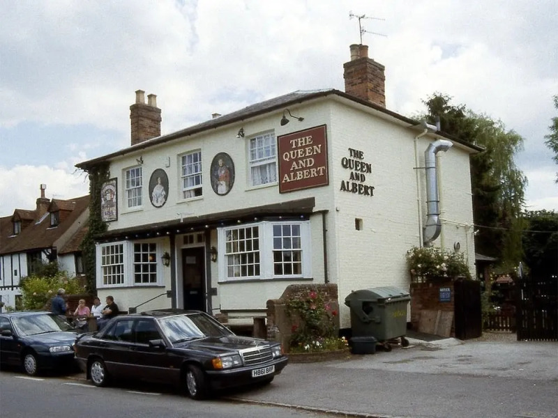 The Queen and Albert