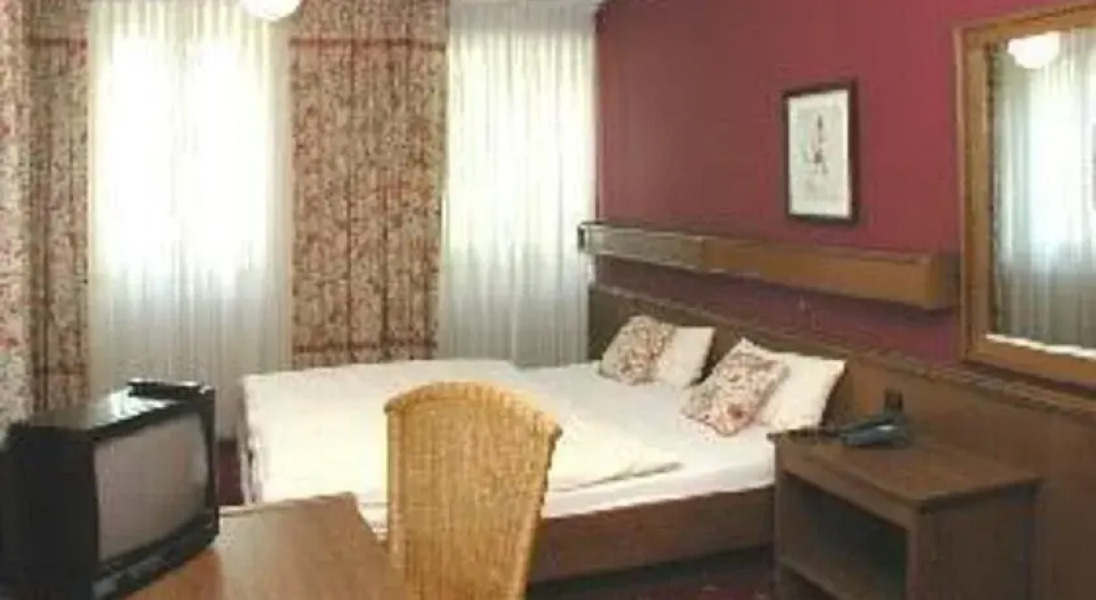 Hotel und Weinstube Romischer Kaiser