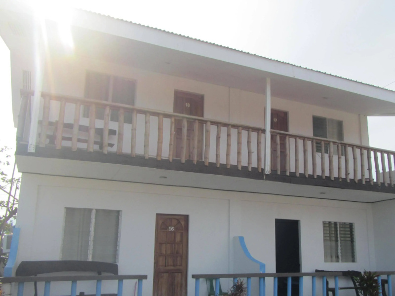 Mr. Kwiiz Lodging House and Restaurant