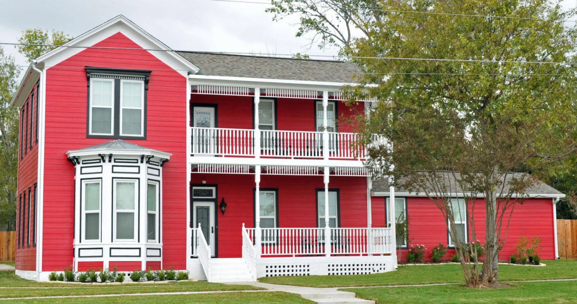 Red Velvet Inn