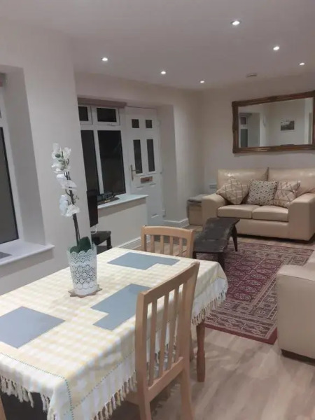 Station Retreat 6B Comberton Terrace