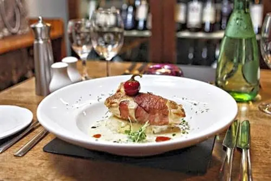 Beach Hotel & Restaurant