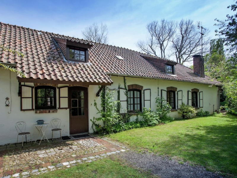 Magnificent Farmhouse in Sint Joost
