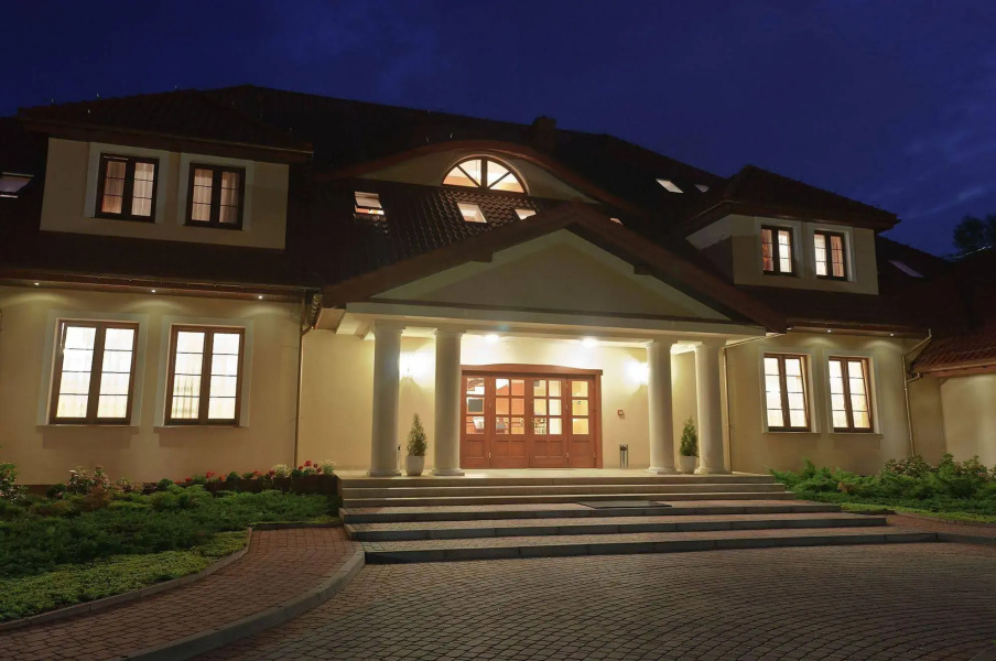 Hotel Dworek Tryumf Dąbrowscy Spółka Jawna