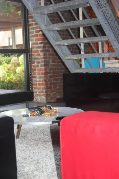 Loft ça suffit, Eddy!