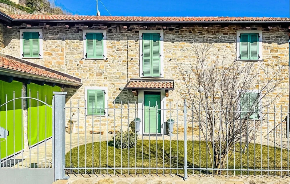 Stunning Home in Castino With Wifi and 4 Bedrooms