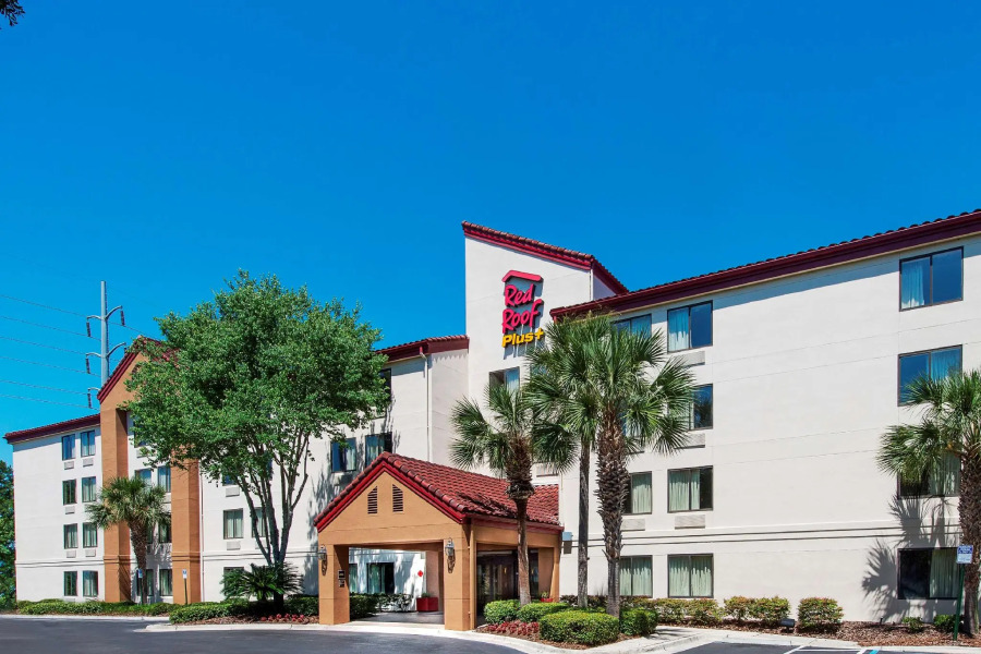 Red Roof Inn PLUS+ Gainesville