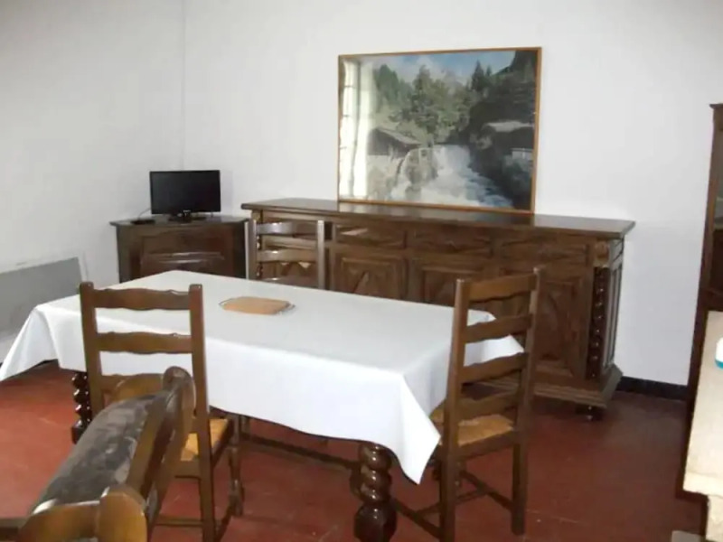 Apartment With 2 Bedrooms in Bessèges, With Wonderful Mountain View, Enclosed Garden and Wifi