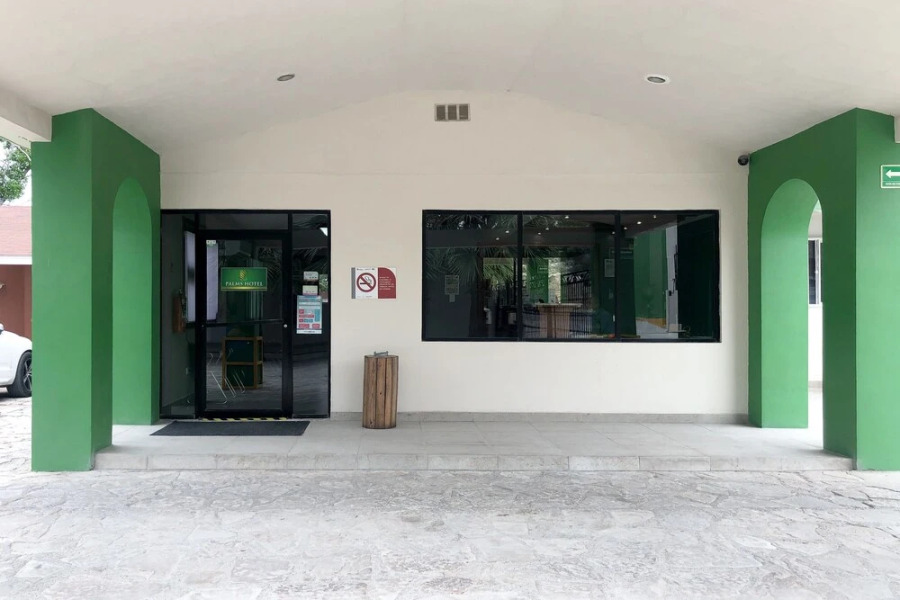 Capital O Palms Hotel