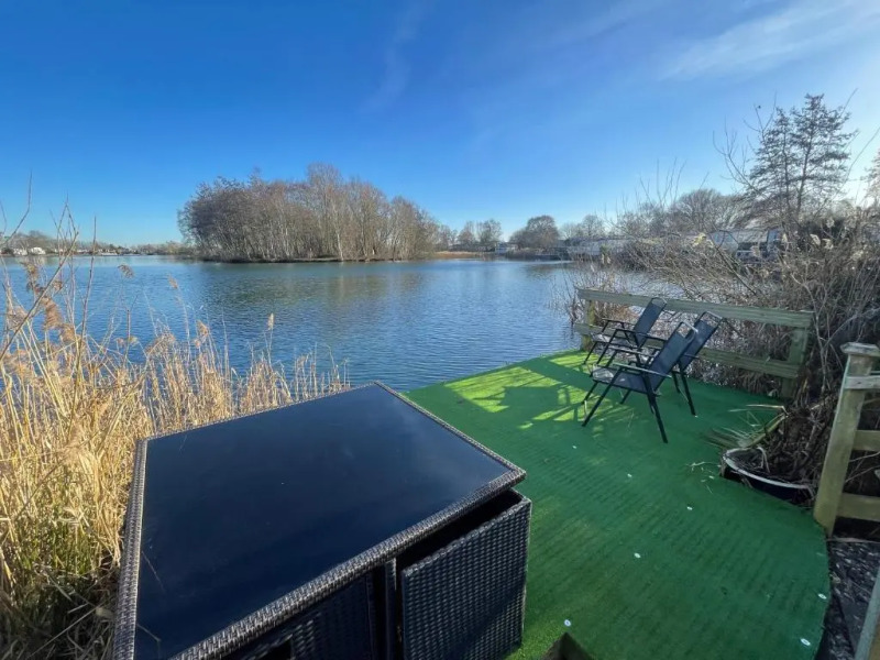 Lakeside Retreat 1 with hot tub, private fishing peg situated at Tattershall Lakes Country Park