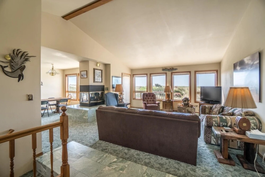 Daly's Oceanfront House