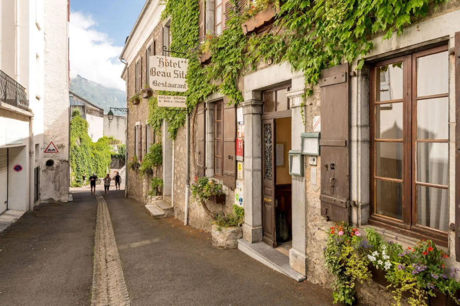 Logis Hôtel Beau Site