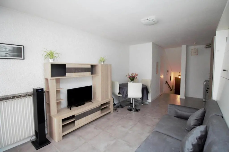 HACIENDA- Grand studio dans le centre avec vue mer