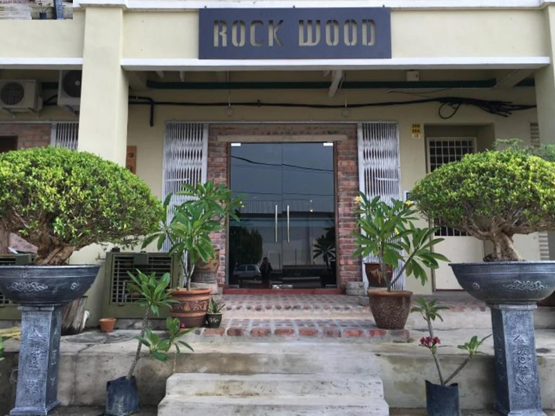 Rock Wood Hotel
