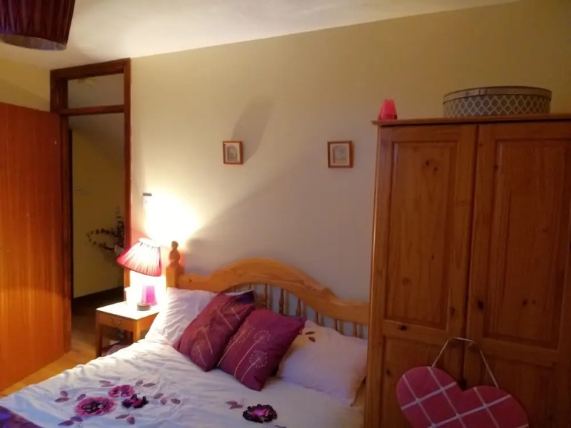 Captivating 8-bed House in Antrim