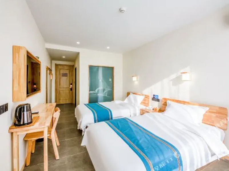 Rujia Yihe - Juyi Express Hotel (Tangshan Qianxi County Fenghuang East Street)