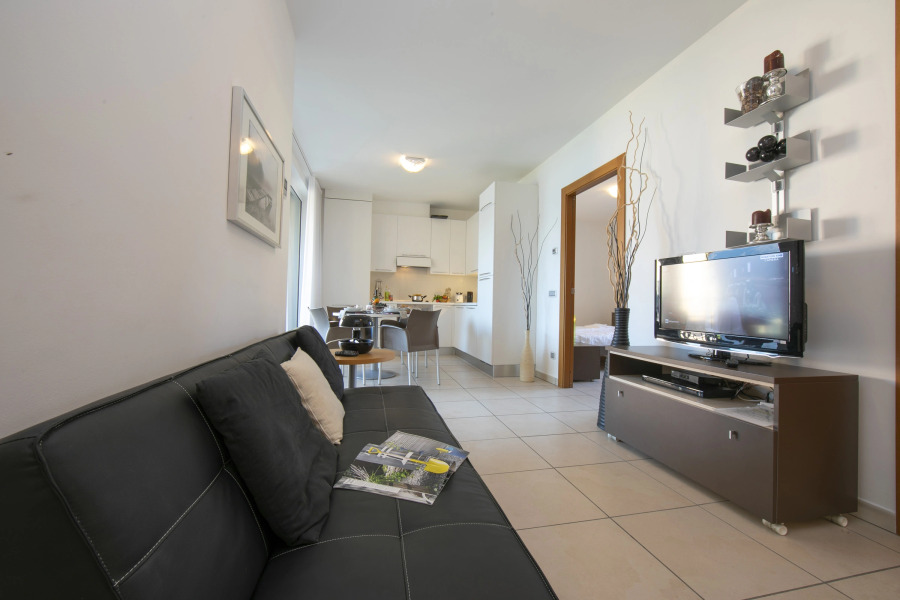 Vista di Maccagno Fantastico Pool