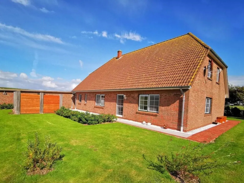 Grandpa Hans Modern Retreat