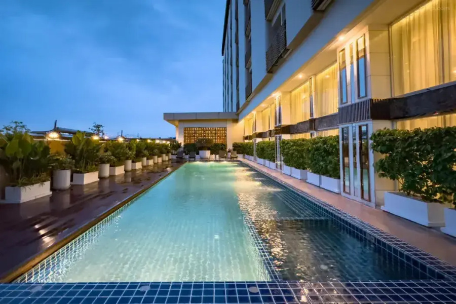 Golden Empire Suvarnabhumi Hotel